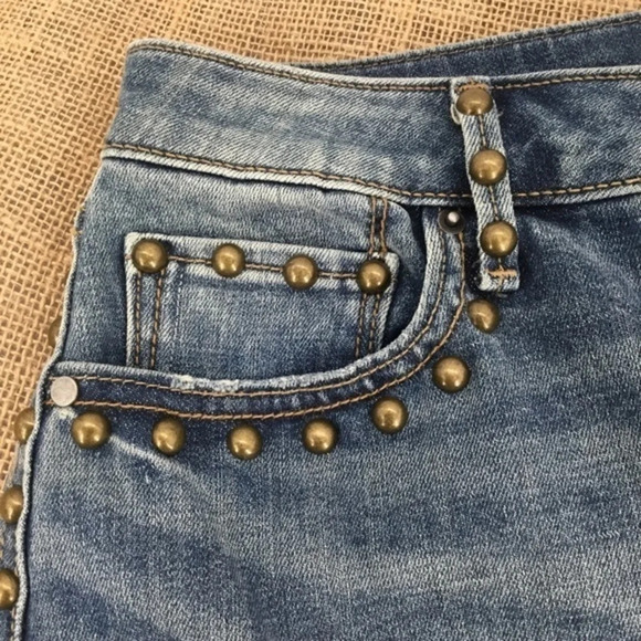 Driftwood Women’s Stef Frayed Hem Studded Denim Skirt NWT - Picture 5 of 9